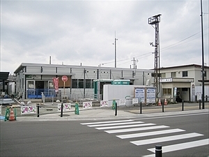 仮駅舎・バス待合室